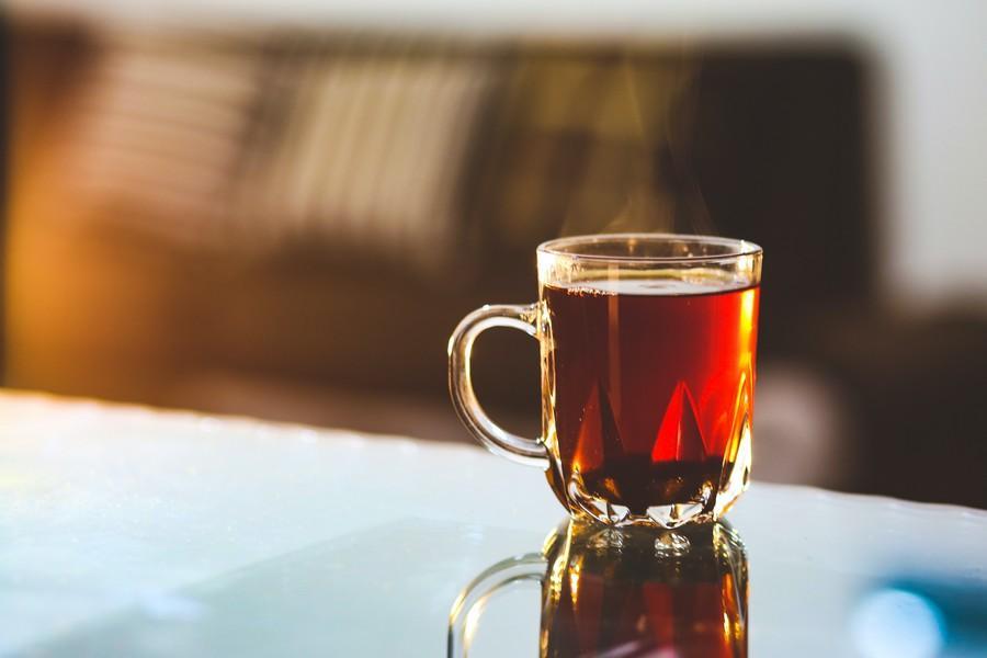 Boire du thé plutôt que du café au travail